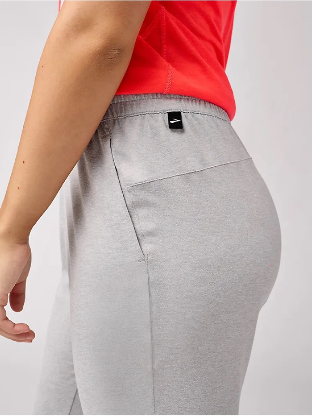 NEW Brooks Luxe Jogger Pants women’s